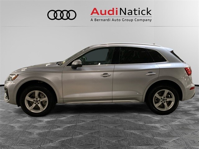 2023 Audi Q5 40 Premium photo 2