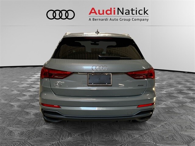 2024 Audi Q3 S line Premium Plus photo 4
