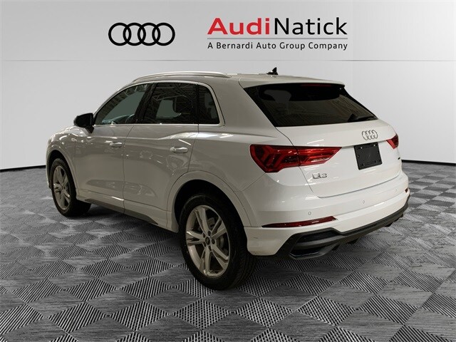 2023 Audi Q3 S line Premium Plus photo 3