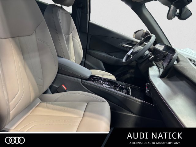 2026 Audi Q3 Base - Photo 11