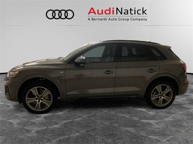 2025 Audi Q5 45 S line Premium photo 2