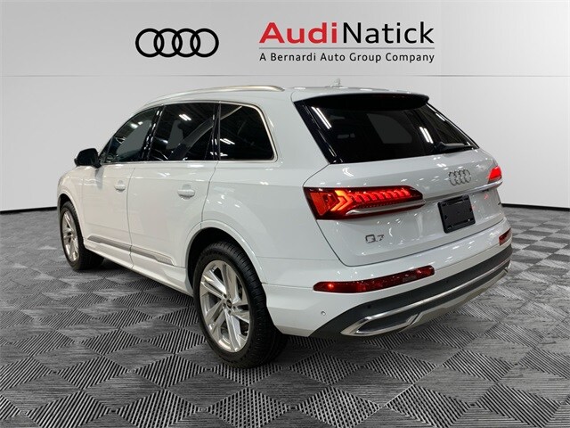 2022 Audi Q7 55 Premium Plus photo 3