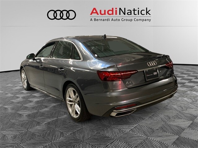 2023 Audi A4 45 S line Premium Plus photo 3