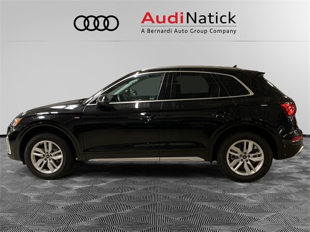 2023 Audi Q5 45 S line Premium photo 2
