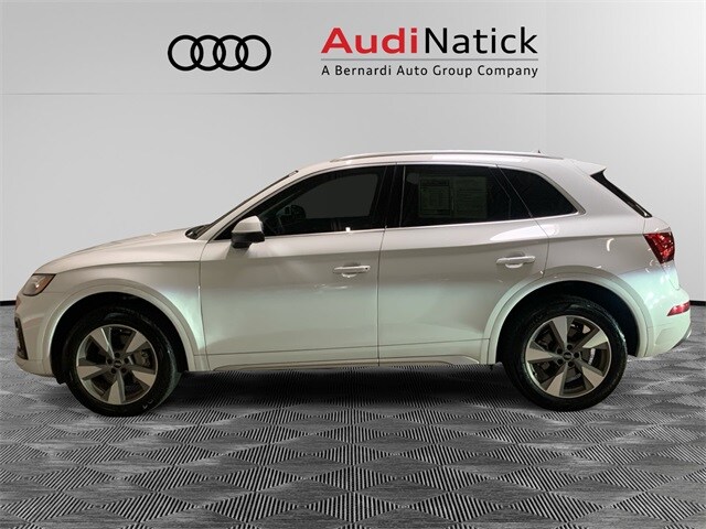 2023 Audi Q5 40 Premium Plus photo 2