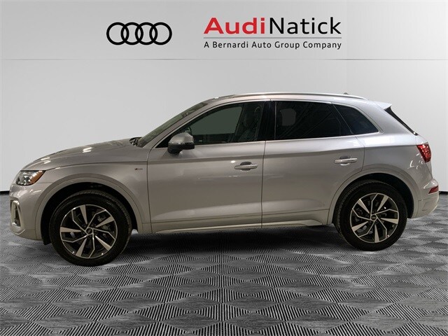 2023 Audi Q5 45 S line Premium photo 2