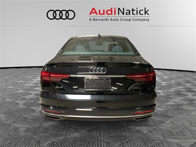 2023 Audi A4 45 S line Premium Plus photo 4