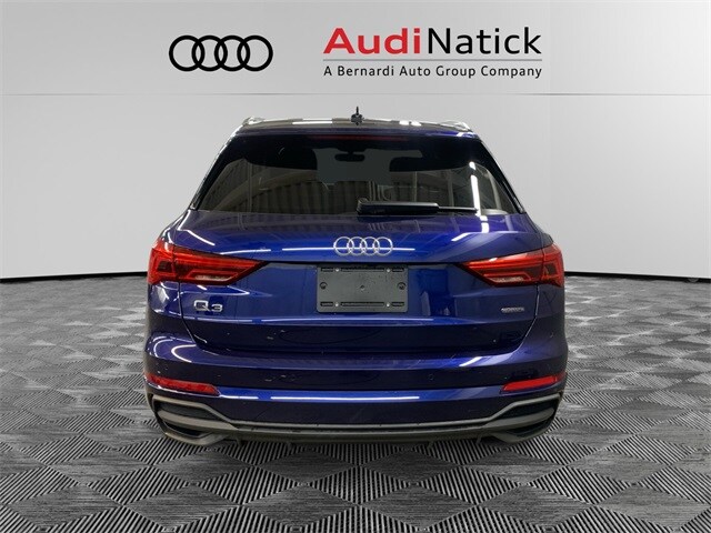 2025 Audi Q3 S line Premium photo 4