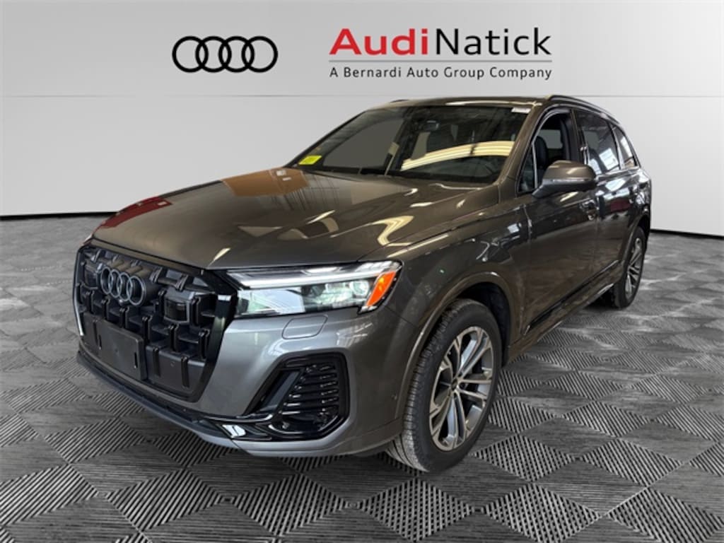 New 2026 Audi Q7 45 Premium SUV