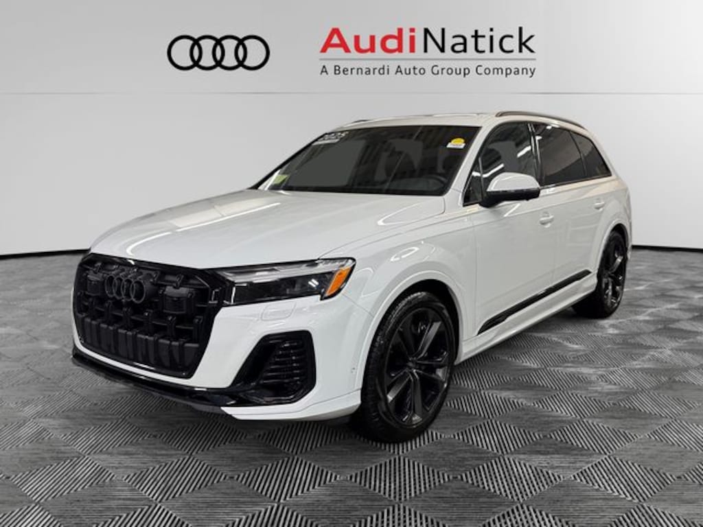 Certified 2025 Audi Q7 55 Premium Plus SUV