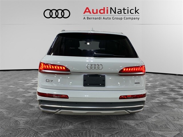 2022 Audi Q7 55 Premium Plus photo 4