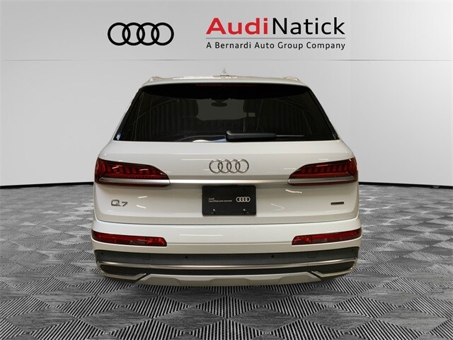 2022 Audi Q7 55 Premium Plus photo 4