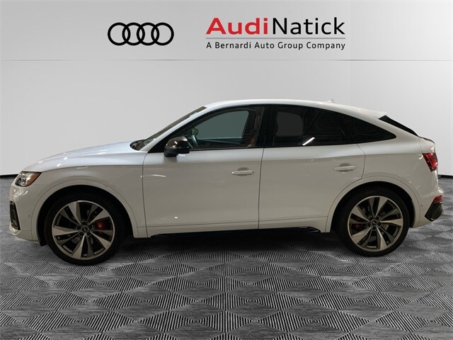 2022 Audi SQ5 Prestige photo 2