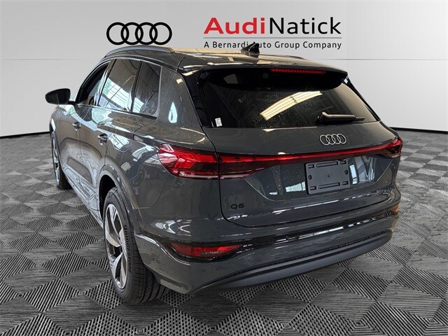 2025 Audi Q6 E-tron Prestige photo 3