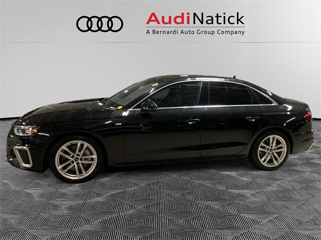 2022 Audi A4 45 S line Premium Plus photo 2