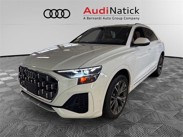 2025 Audi Q8 Premium's photo