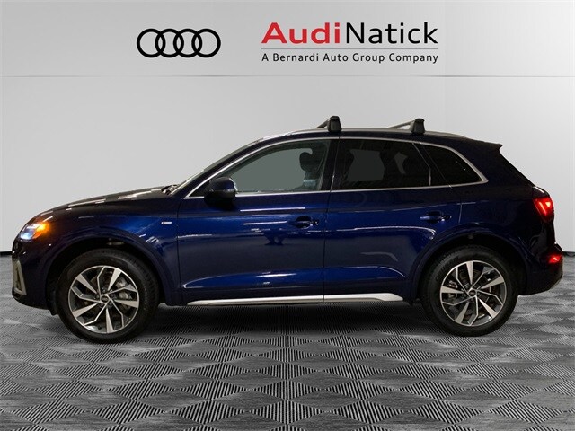 2022 Audi Q5 45 S line Premium photo 2