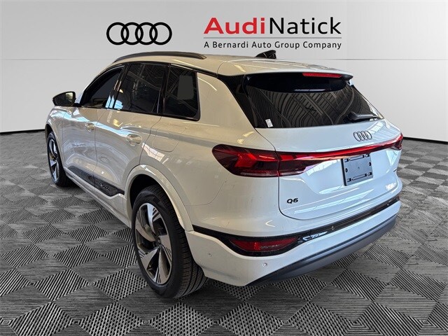 2025 Audi Q6 E-tron Premium Plus photo 3