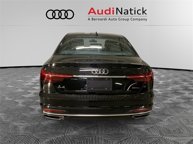 2023 Audi A4 45 S line Premium Plus photo 4