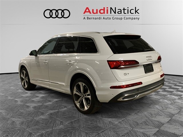 2022 Audi Q7 55 Premium Plus photo 3
