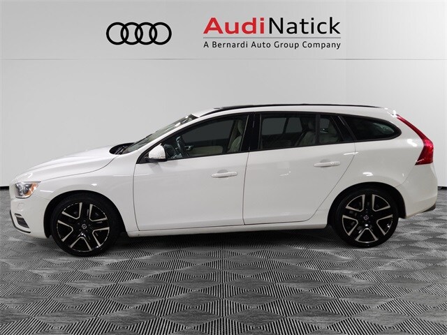 2018 Volvo V60 T5 photo 2