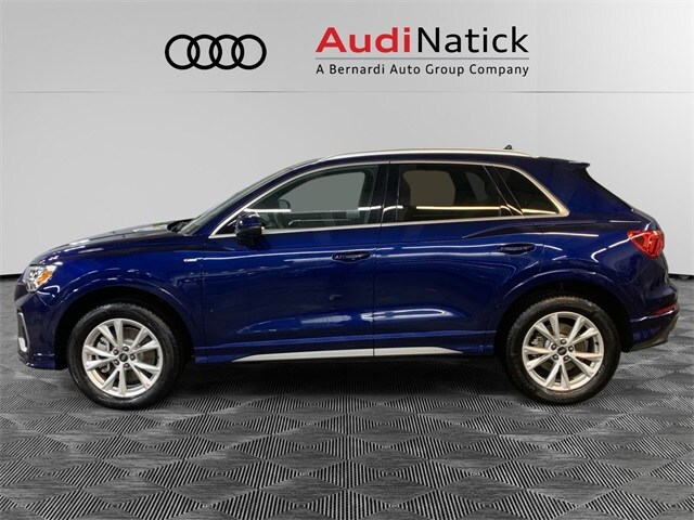2025 Audi Q3 S line Premium photo 2