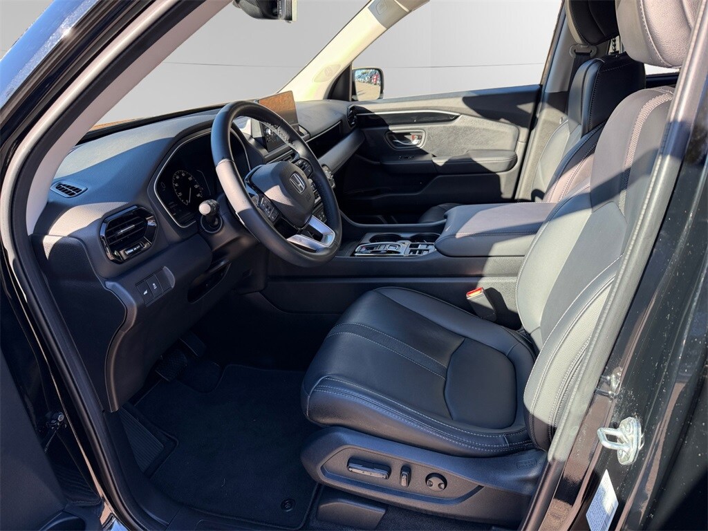 2024 Honda Pilot EX-L photo 3