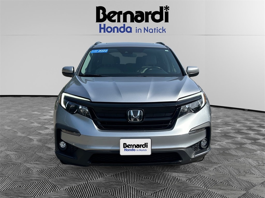 2022 Honda Pilot SE's photo