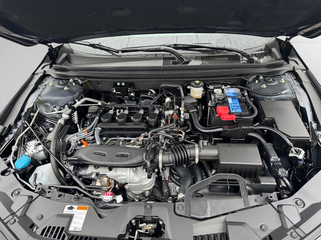 2025 Honda Accord SE - Photo 17