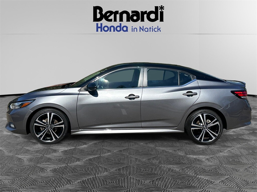 2022 Nissan Sentra SR photo 4