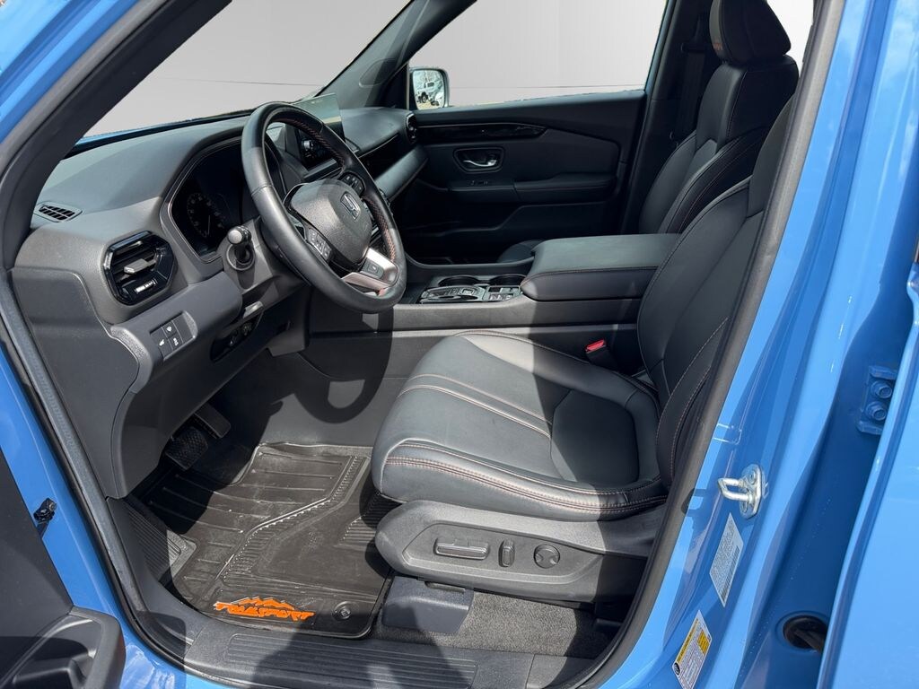 Certified 2025 Honda Pilot TrailSport SUV