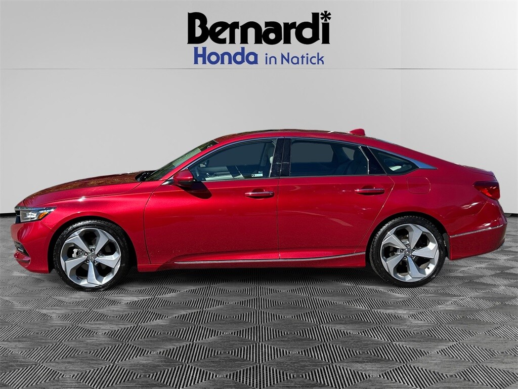 2019 Honda Accord Touring 2.0T photo 4