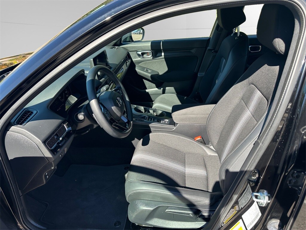 2022 Honda Civic Sport photo 3