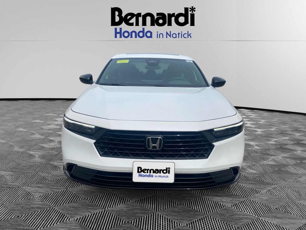 2023 Honda Accord Hybrid Sport-L w/o BSI's photo