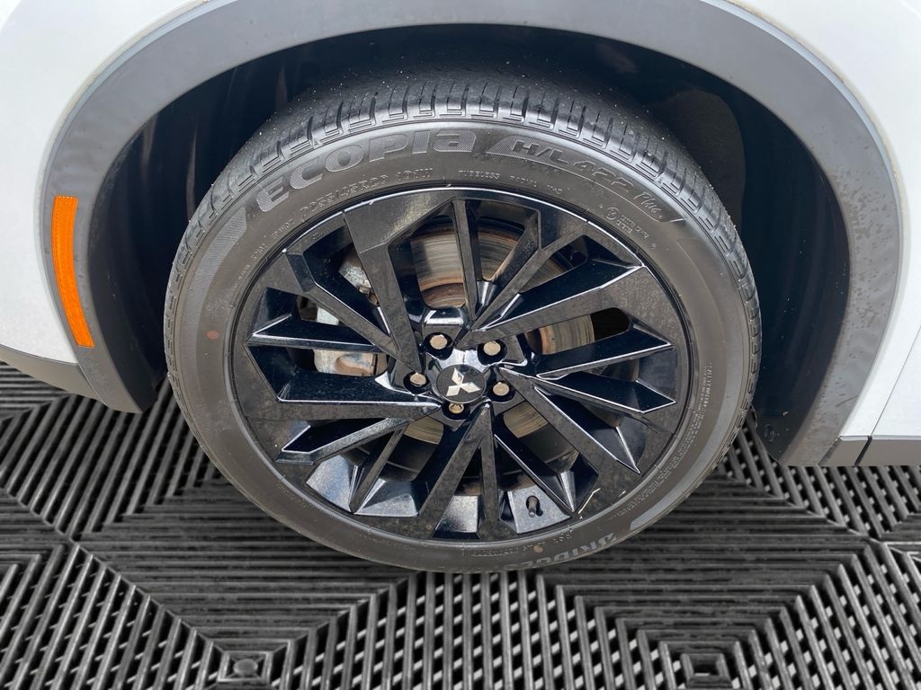 Used 2022 Mitsubishi Outlander Black Edition CUV