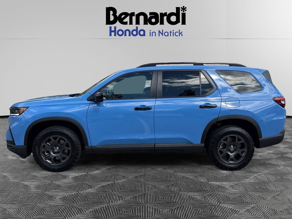 Certified 2025 Honda Pilot TrailSport SUV