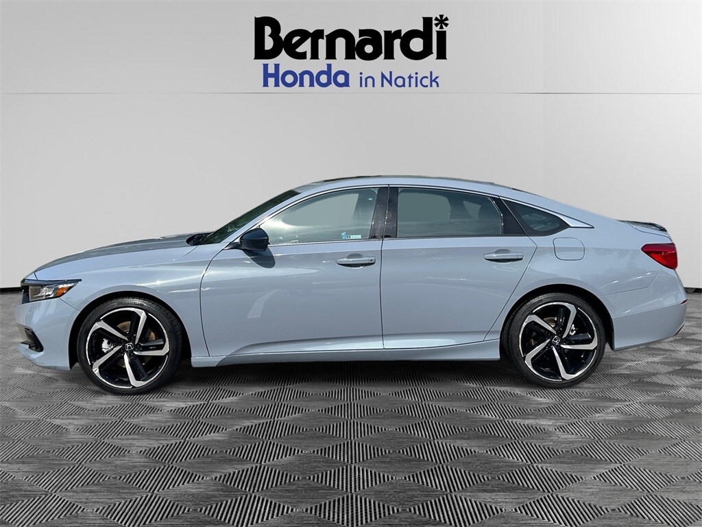 2022 Honda Accord Sport 2.0T photo 2