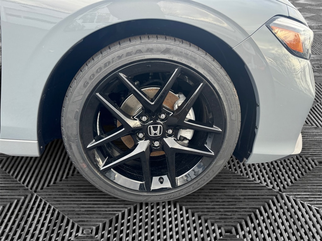 2025 Honda Civic Hatchback Sport - Photo 15