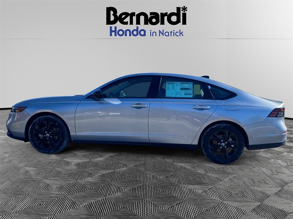 2025 Honda Accord SE photo 4