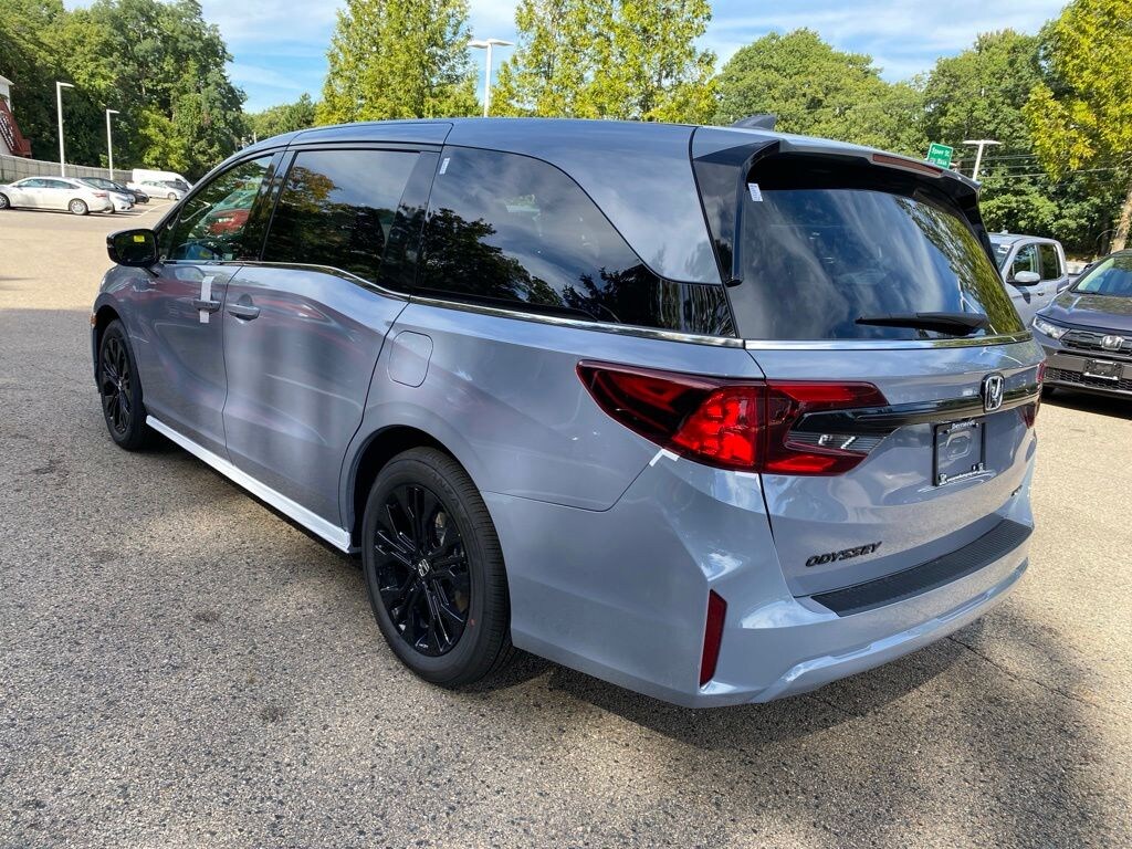 New 2026 Honda Odyssey Sport-L Van Passenger