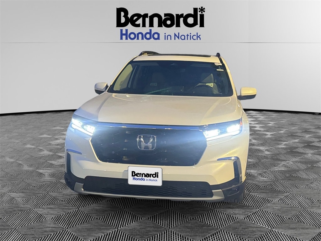 2025 Honda Pilot Elite's photo