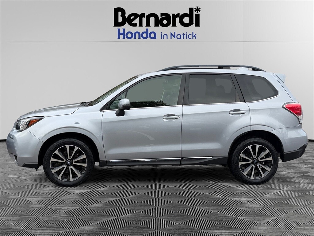 2017 Subaru Forester 2.0XT Touring photo 2