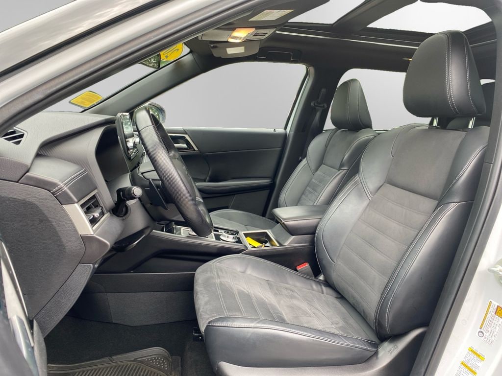 Used 2022 Mitsubishi Outlander Black Edition CUV