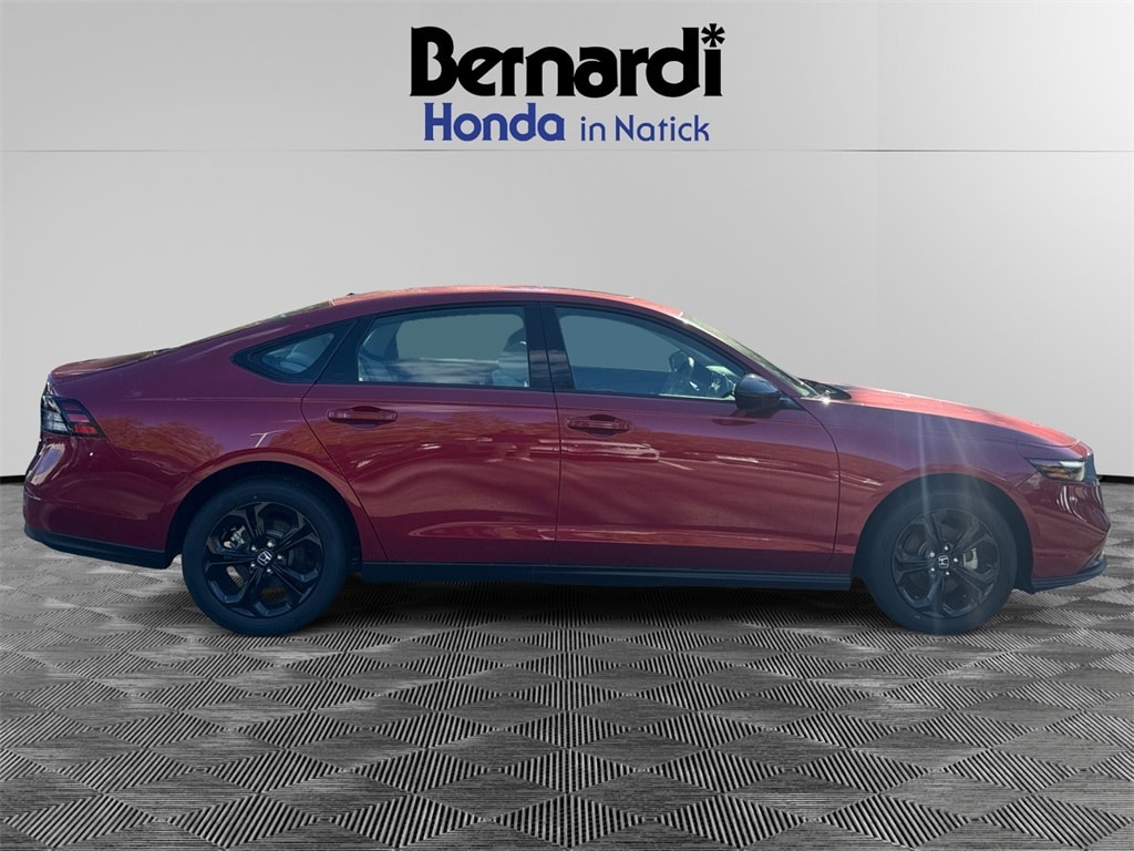2025 Honda Accord SE - Photo 14