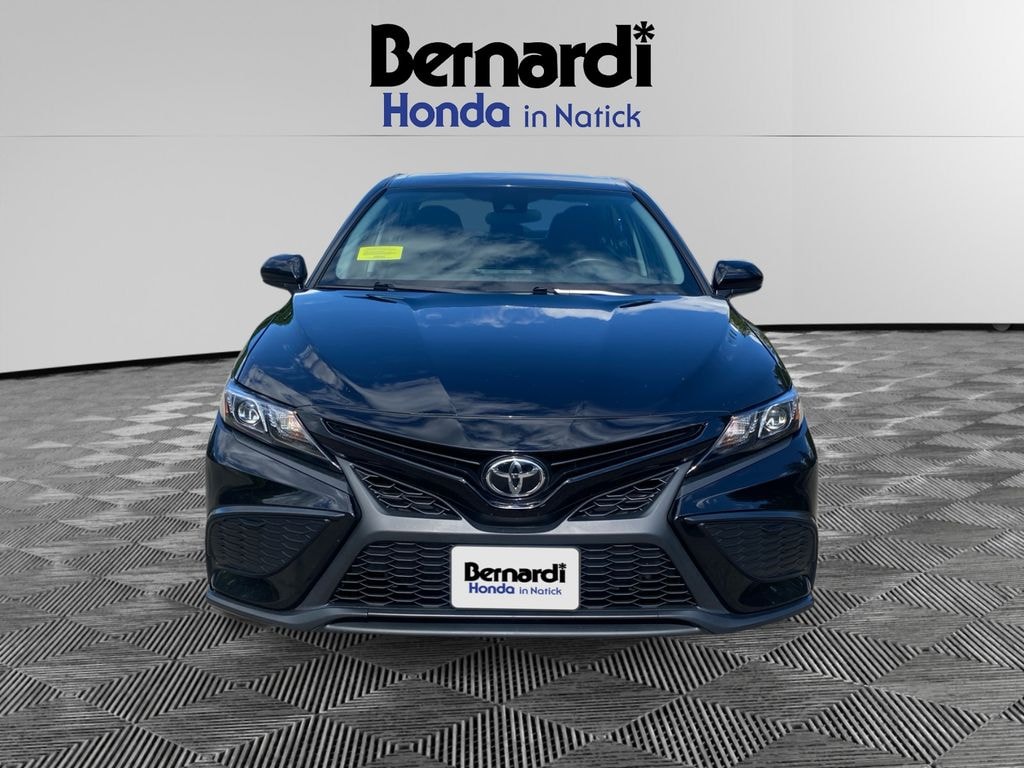 Used 2021 Toyota Camry SE Sedan