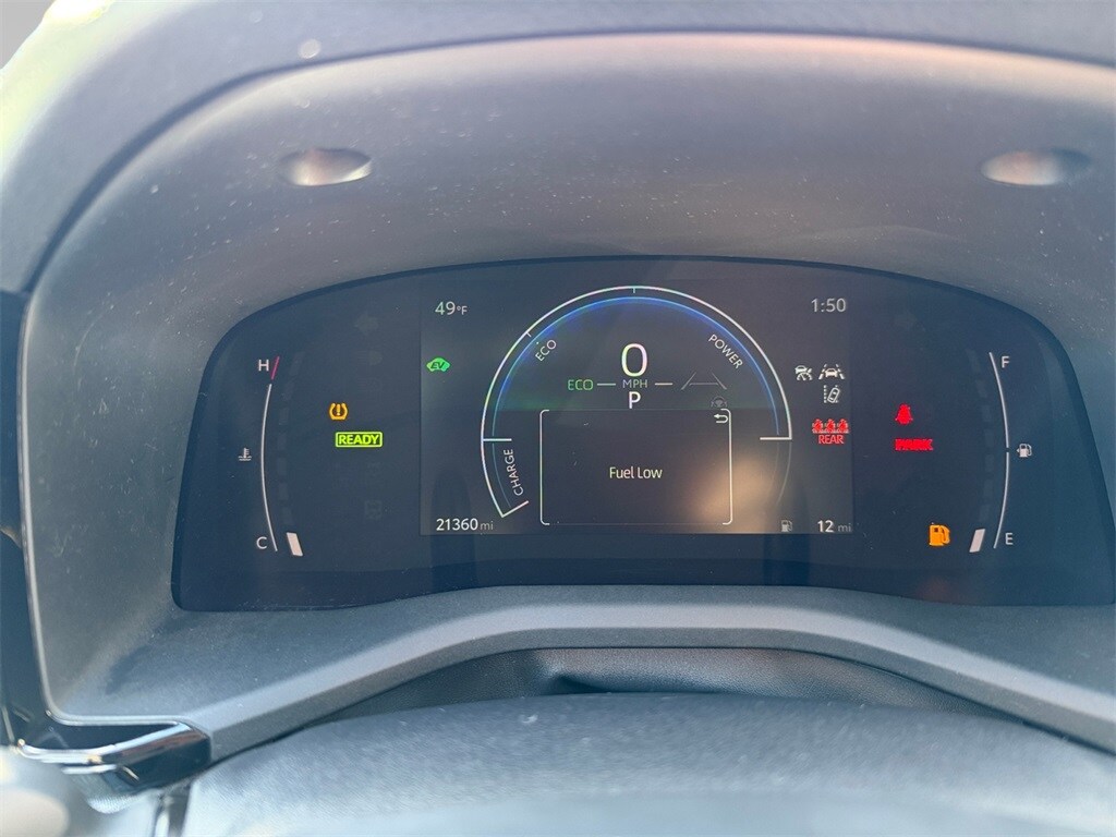 2025 Toyota Camry LE photo 2