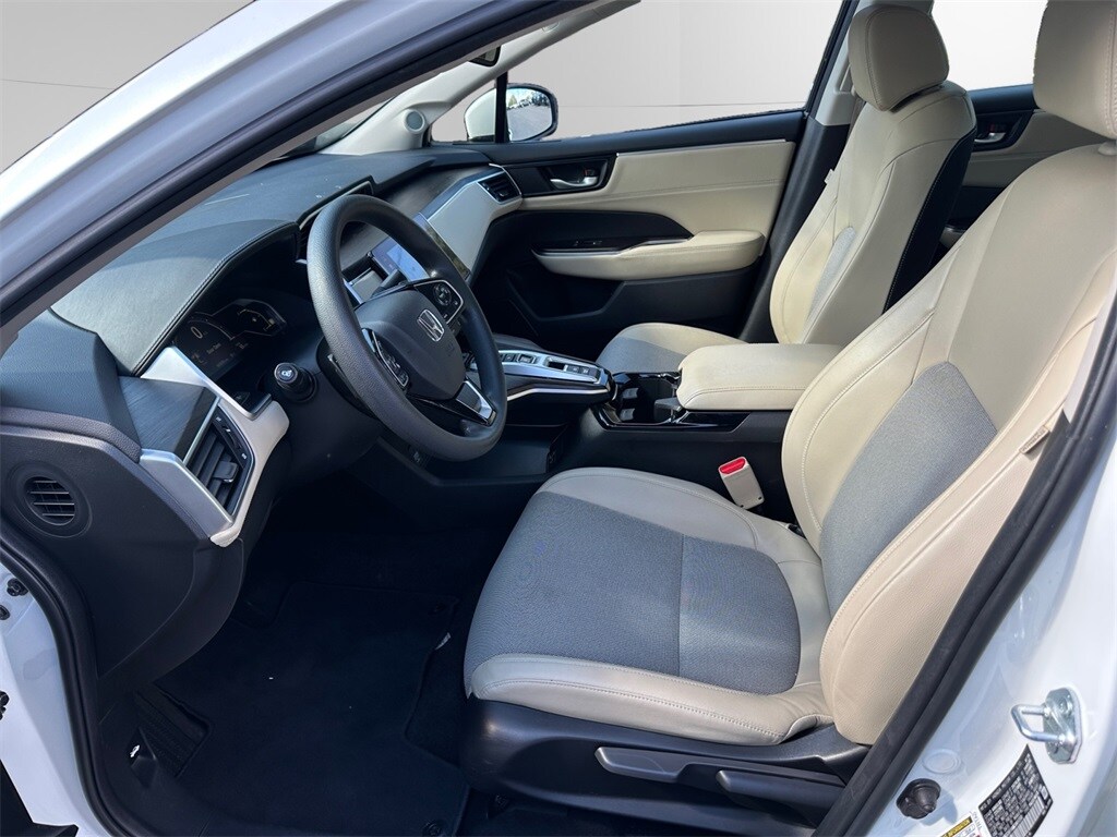 2021 Honda Clarity Plug-In Hybrid photo 3