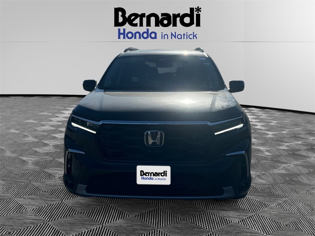 2025 Honda Pilot Touring's photo