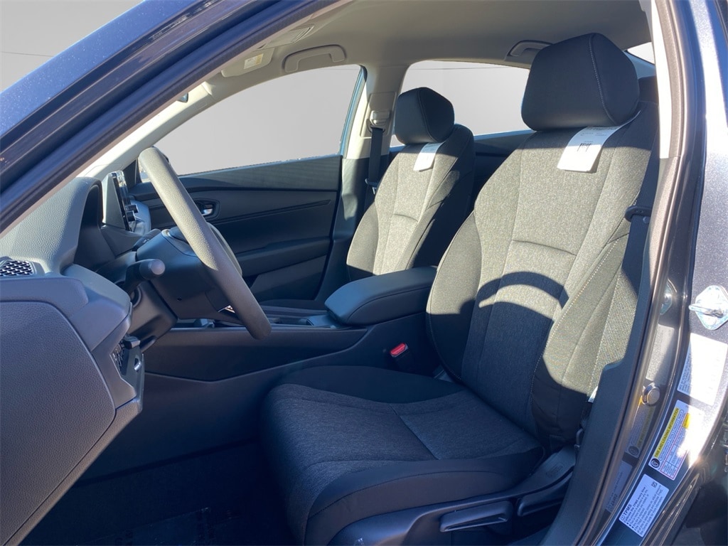 New 2025 Honda Accord LX Sedan