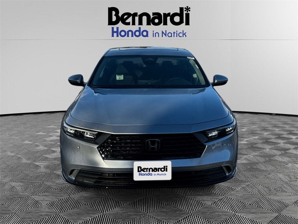 2025 Honda Accord Hybrid Touring's photo